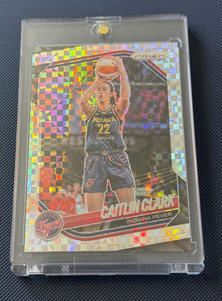 2025 PANINI PRIZM WNBA #22 CAITLIN CLARK CHECKERBOARD PRIZM SSP SSP Case Hit
