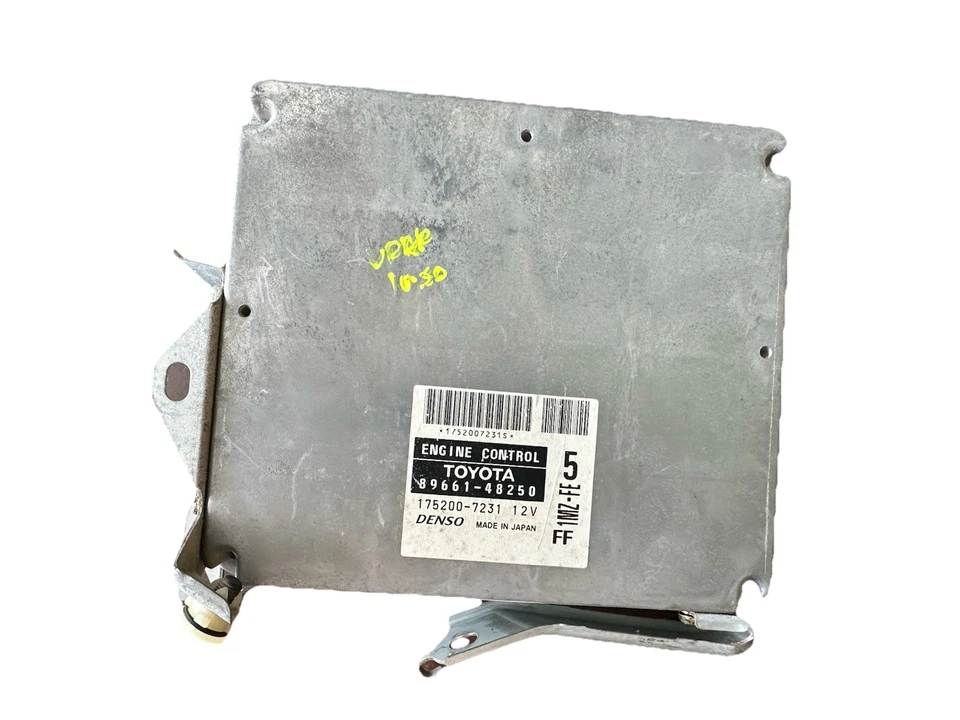 Блок управления модулем блока управления двигателем 89661-48250 2001 Toyota Highlander 3,0 л - Изображение 3 из 4