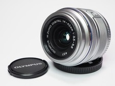 Near MINT Olympus M.ZUIKO Digital 14-42mm f3.5-5.6 II R MSC Silver w/Caps