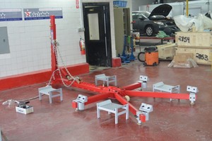 frame straightening machine