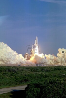 STS-1 Launch Space Shuttle Columbia 8X12 PHOTOGRAPH