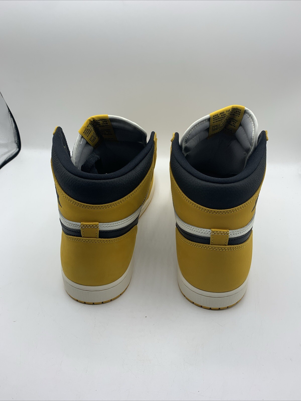 Air Jordan Retro High OG giallo ocra DZ5485701 giallo ocra/nero