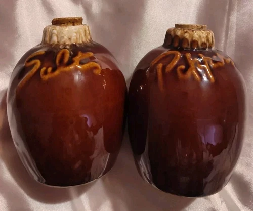 Vintage Hull Pottery Salt and Pepper Shaker Set Brown Drip Oven Proof USA