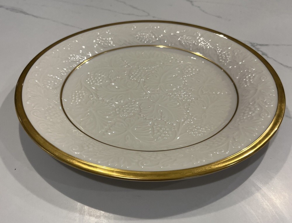 Lenox USA 24K Gold Trim Embossed Grapes 12 3/4