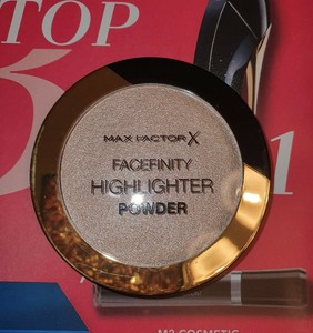 max factor facefinity highlighter powder