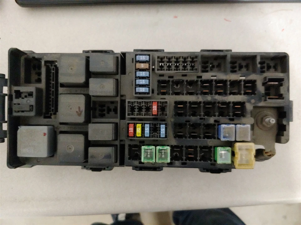 Ford Fusion Mercury Milan 2006-2009 caja de fusibles unidad de relé módulo 71541882 429-10D6 Foto 2 de 4