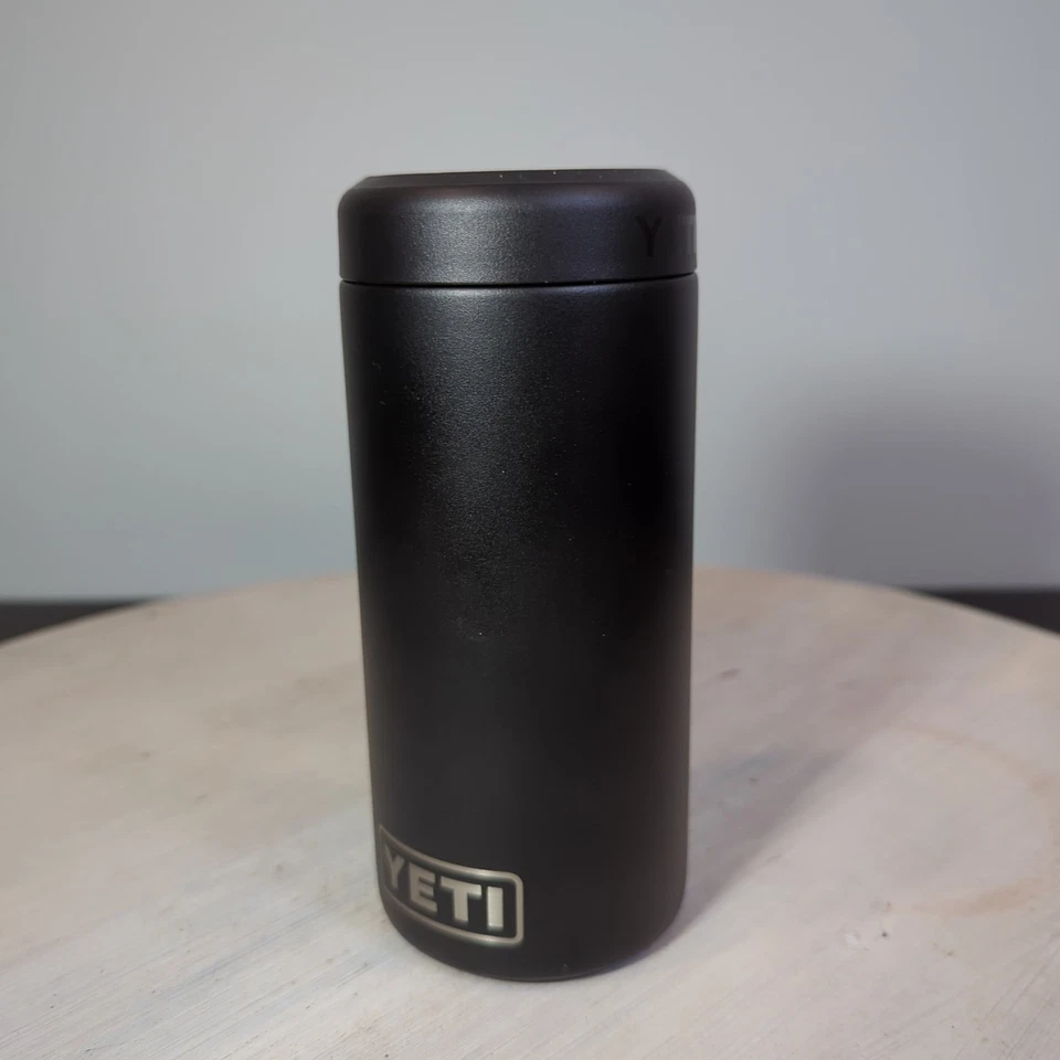 Yeti | Rambler Negro 12oz Colster Slim Enfriador de latas Michelob Ultra Foto 3 de 4