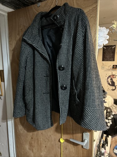 Damen Nadelstreifen Mantel Größe 20