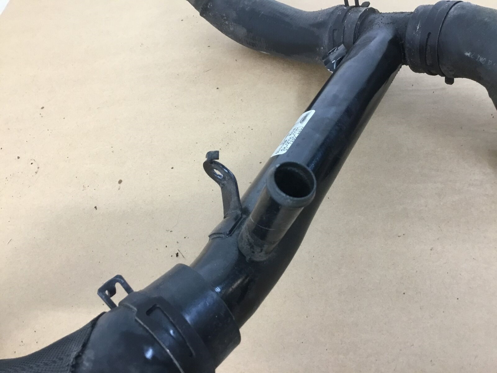 Aston Martin DB9 GT 2016 Thermostat Cooling Hose Pipe Line Tube 13-16 ;:Y