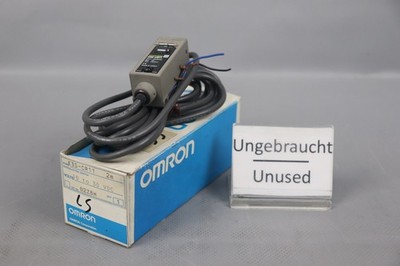 Omron E3S-CR11 Reflexionslichtschranke 02Z8H 10-30VDC Unused OVP