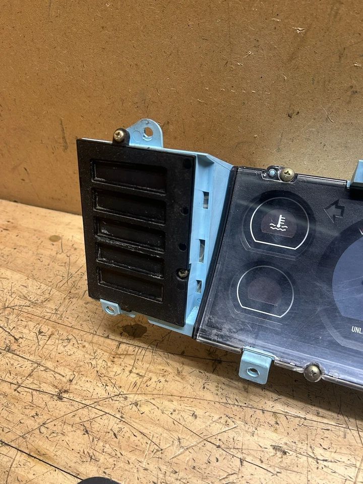 Cuadro de instrumentos 87-90 Jeep Cherokee XJ Comanche MJ OEM calibre 2 72 k millas Foto 2 de 4