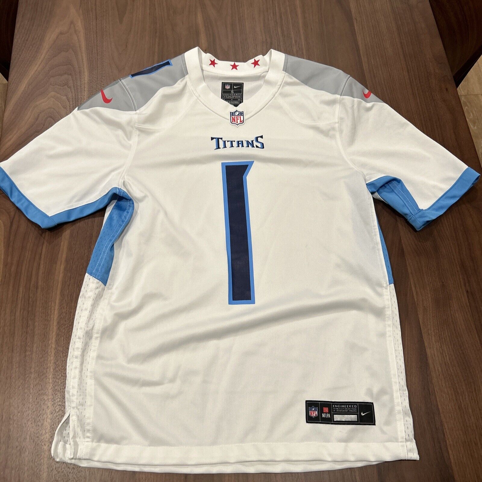 Picture 1 of 10
