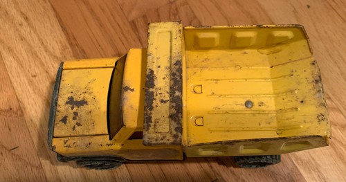 vintage Buddy L dump truck yellow pressed steel 1970's 7.5 inches collectible - Picture 2 of 10