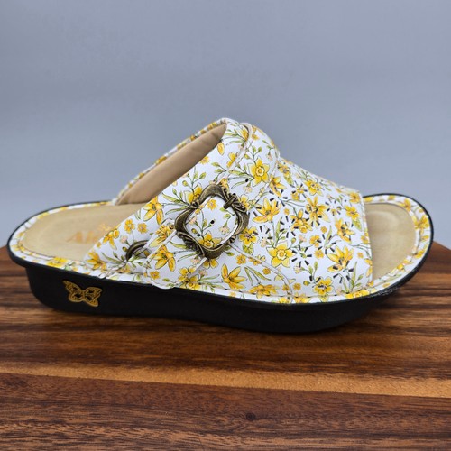 Alegria Sandals Women's 6.5 36 White Yellow Leather Floral Buckle Open Toe