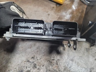 Engine ECM Electronic Control Module Gasoline 2.4L Fits 18 OUTLANDER 2059775