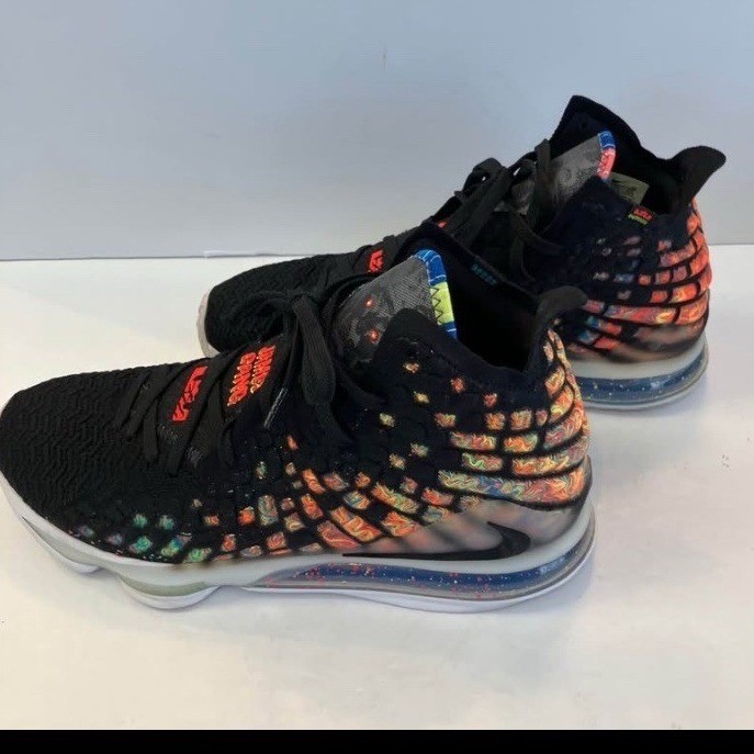 Nike LeBron 17 James‎ Gang with Box Men\'s Size 12 $_12.JPG?set_id=880000500F main image 3