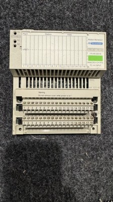 Schneider Modicon Momentum 170 AAI 520 40 with 170 INT 110 00