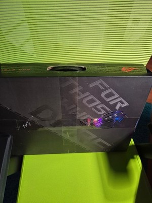 Karton für ASUS ROG Strix SCAR 17 G733ZX-KH004W Notebook