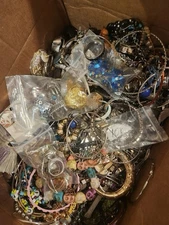 5 Pounds Mystery Jewelry Lot Vintage Costume Tons Wearable Some Craft Junk