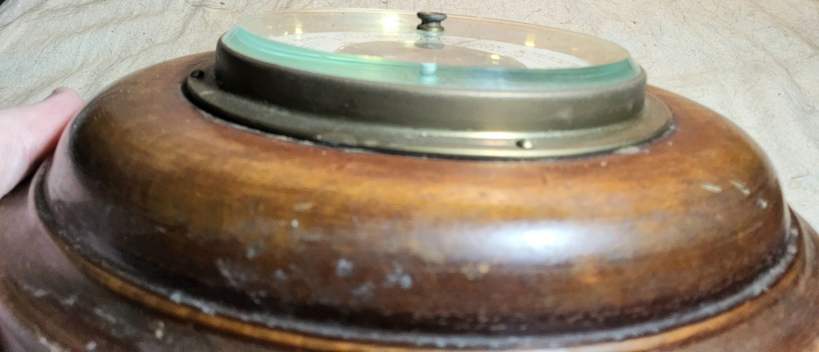 VINTAGE GERMAN BAROMETER "STURMISCH REGEN VERANDERLICH SCHON S. TROCKEN" ON FACE