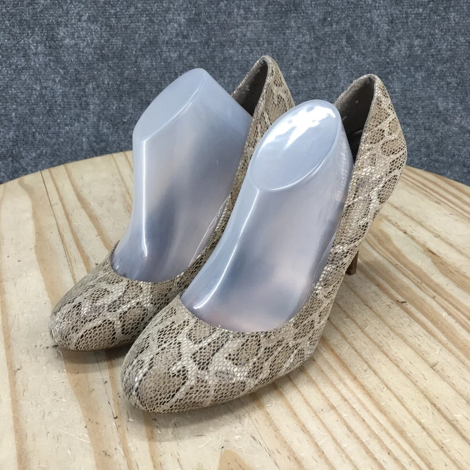 Tacones DKNYC para mujer 8 Tiffany Pump piel de serpiente bronceada clara sin cordones tacones de aguja Foto 3 de 4