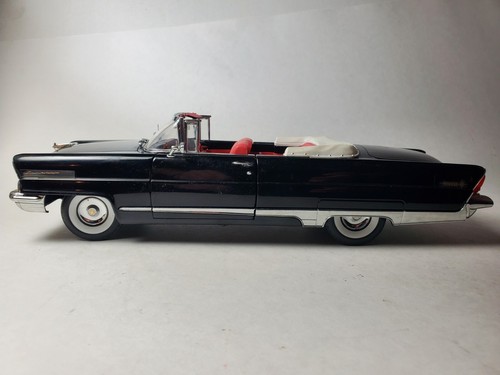 Sun Star 1956 Lincoln Premiere Convertible 1:18 Scale Diecast Model Car Black - Picture 2 of 14