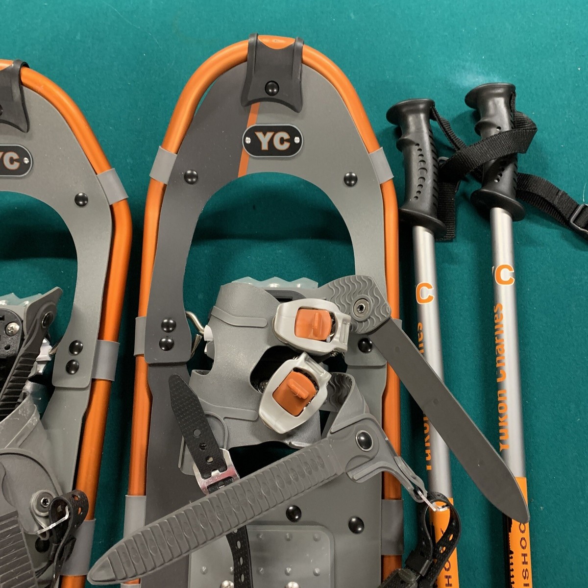 Yukon Charlie's スノーシュー　キット　825 収納袋付き Amazon.com : Yukon Charlie's Pro Snowshoe Kit, Multiple