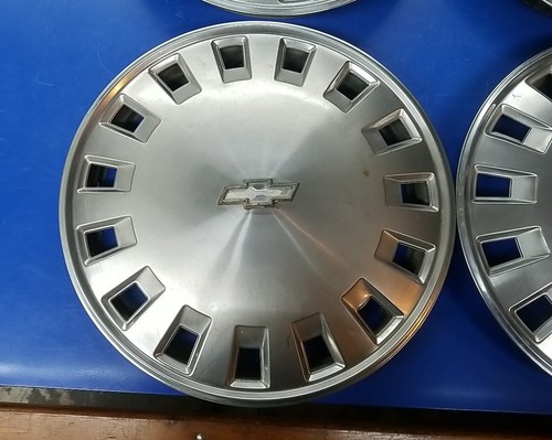 *Set of 4* 1986-1991 Chevrolet Celebrity Lumina 14" Hubcaps Wheel Covers USED - Picture 5 of 14