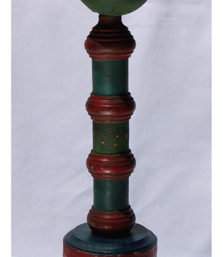 Un juego de lanzamiento de anillos de madera pintada con color muy bonito. - Imagen 16 de 19