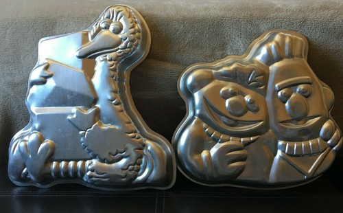Vintage NEW LOT of 2 Wilton Cake Pan 1977 1978 Bert Ernie Big Bird Sesame Street - Picture 5 of 5
