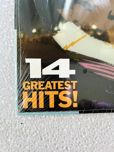MICHAEL JACKSON &THE JACKSON 5 LP PICTURE DISC w/14 GREATEST HITS+GLOVE & POSTER - Picture 4 of 5
