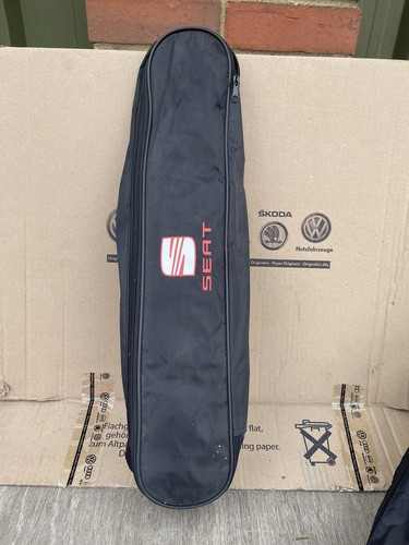 1x Genuine Seat /VW 🔺️000093990AF🔺️ set warning triangle🔺safety kit🔺️hi Vis - Picture 9 of 11