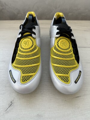 total 90 yellow black