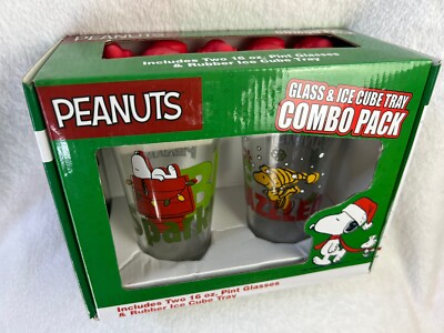 New PEANUTS Christmas Snoopy Glasses & Ice Cube Tray Combo Pack 16oz Glasses