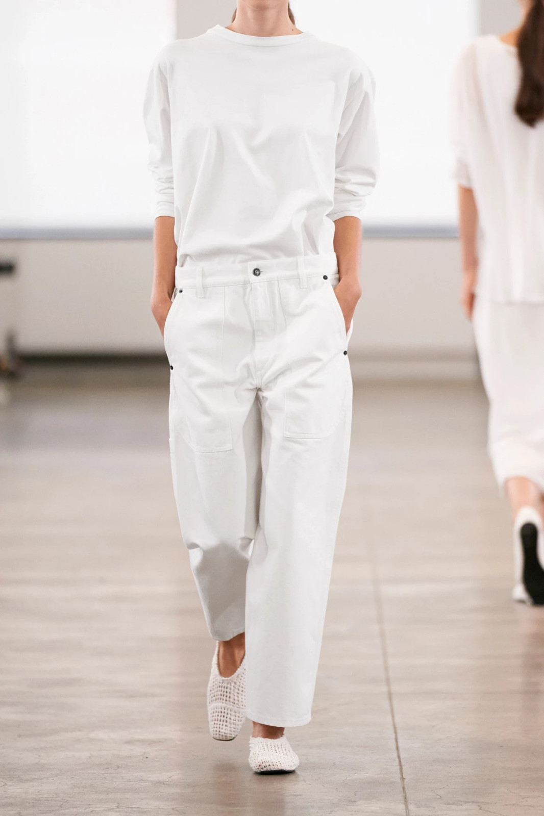 Nuevos pantalones de mezclilla cortos de pierna recta de tiro alto The Row Hester $690 en blanco talla 2/XS