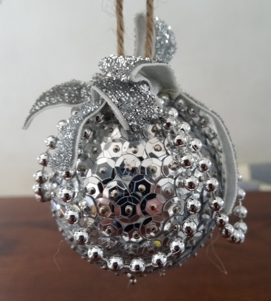 5 Weihnachtskugeln Pailletten Handarbeit, silber | eBay