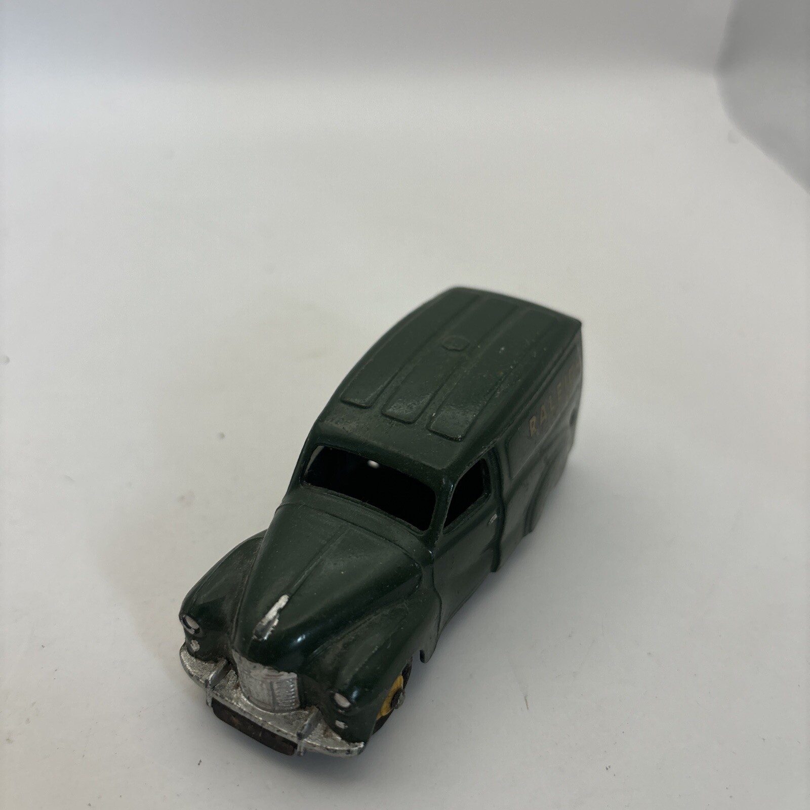 Picture 1 of 9