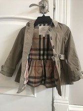 BEAUTIFUL  Burberry Children Girls Trench Coat Rain Coat 5Y