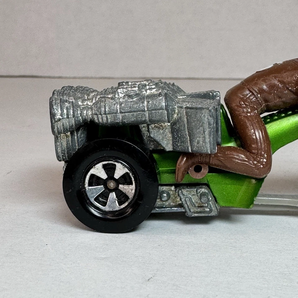 Hot Wheels Rrrumblers ROAMIN CANDLE Green With Brown Rider Near Mint - Image 3 of 4