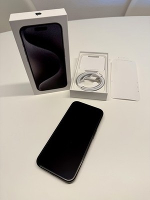 Apple iPhone 15 Pro Schwarz in OVP inkl. Ladekabel, MagSafe-Hülle Zubehörpaket
