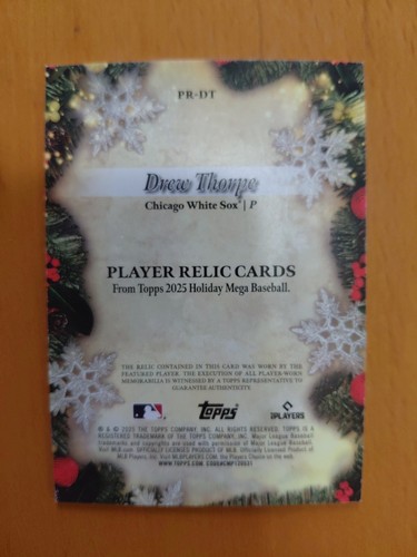 2025 Topps Holiday Drew Thorpe RC #'d /99 Player-Worn Memorabilia Ornament - Picture 2 of 2