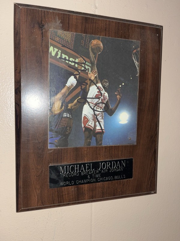 Michael Jordan Chicago Bulls Vintage Plaque Certificate of Authenticity Limited 