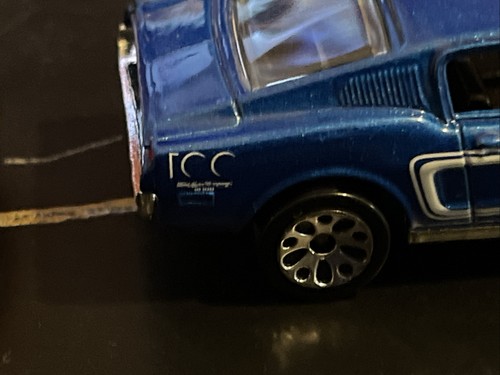 Matchbox Ford Motor Company 100 Years Then and Now Series 68/99 Mustang GT’s - Picture 4 of 6