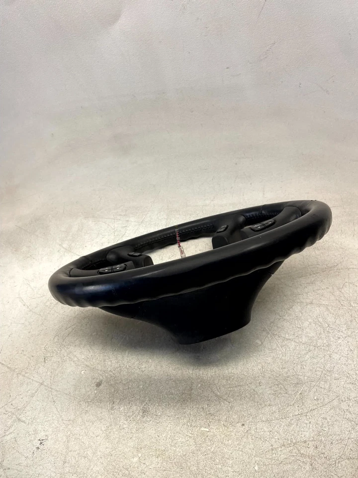 2003-2007 GMC Sierra 1500/2500/3500 Steering Wheel Black Cruise Audio OEM - Image 2 of 4