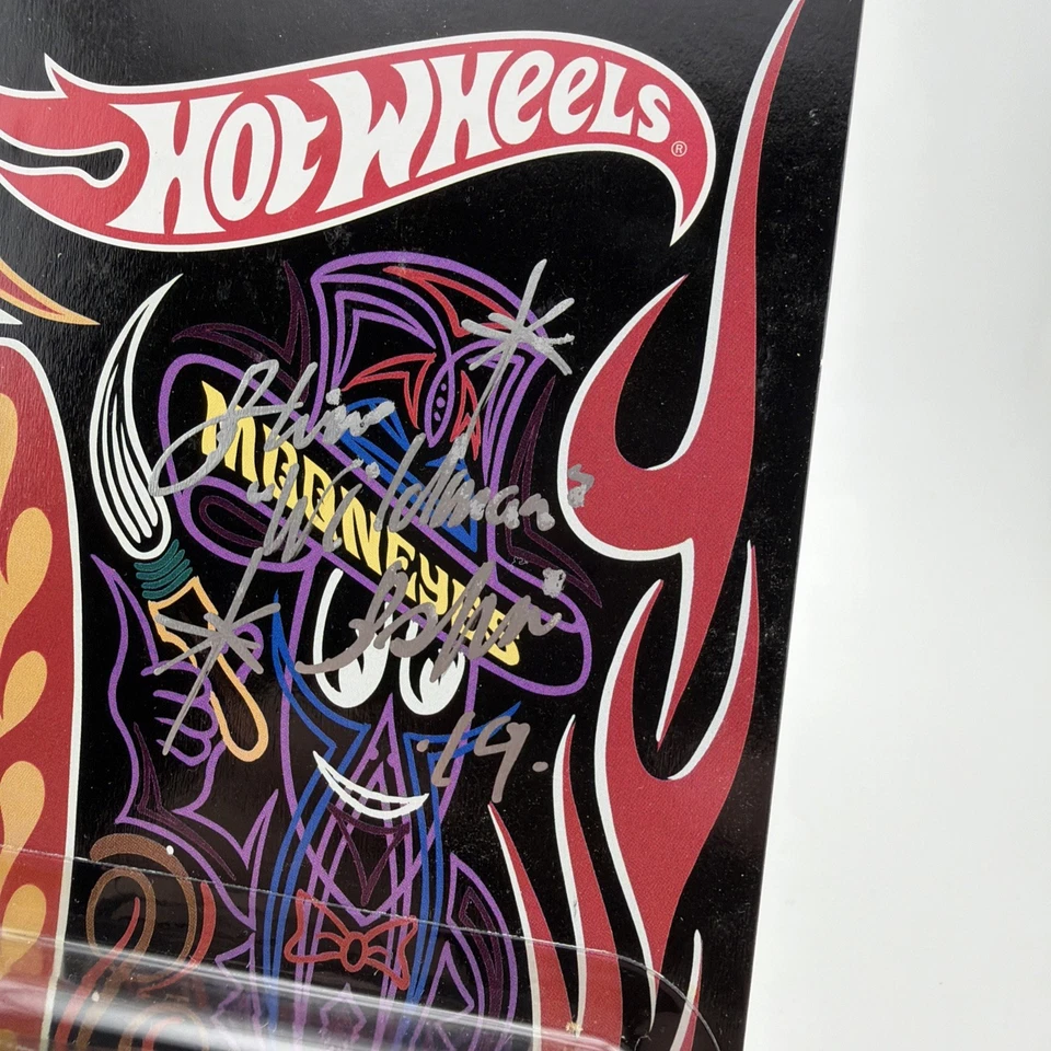 HW 2019 JAPAN COLLECTORS CONVENTION Autographed set. DATSUN BLUEBIRD WAGON 510 - Image 3 of 4