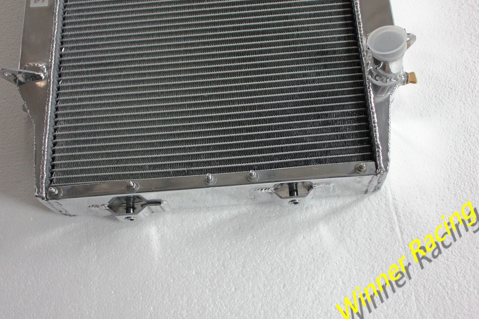 aluminum radiator for Rolls-Royce Silver Shadow II 2; Bentley T2 V8 AT 77-80