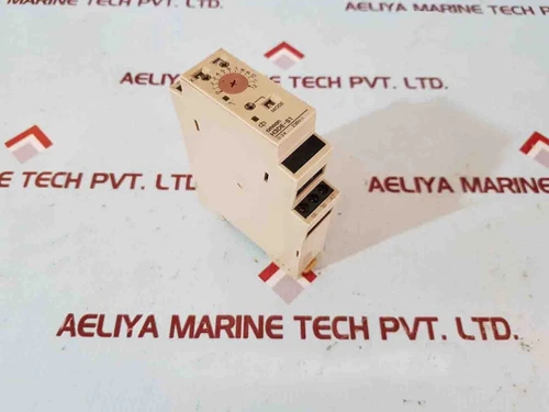 Omron h3de-s1 24-230vac timer module