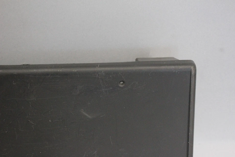 ✅ Soporte de matrícula delantero 16-19 Volkswagen Passat 561807287 OEM Foto 3 de 4