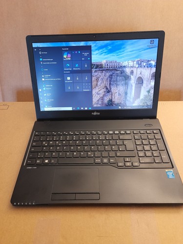 Fujitsu Lifebook A Series i3-5005U 15.6" 8GB 500GB Win10Pro