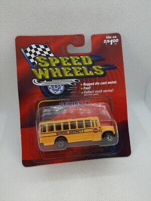 School Bus #2 Yellow Maisto / Speed Wheels 1/64 Scale Die-Cast Sealed E54